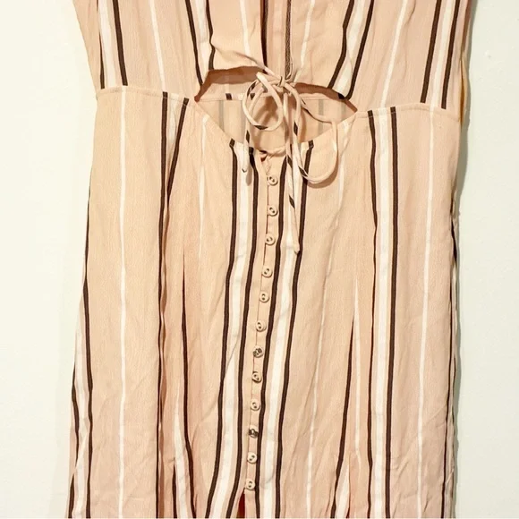 Privacy Please Maxi Sherman Dress in Pink Button Up Tie Side Slits Size Medium - Picture 4 of 7